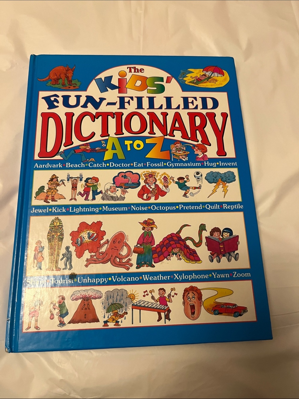 Kids' Fun-Filled Dictionary A to Z - Blue